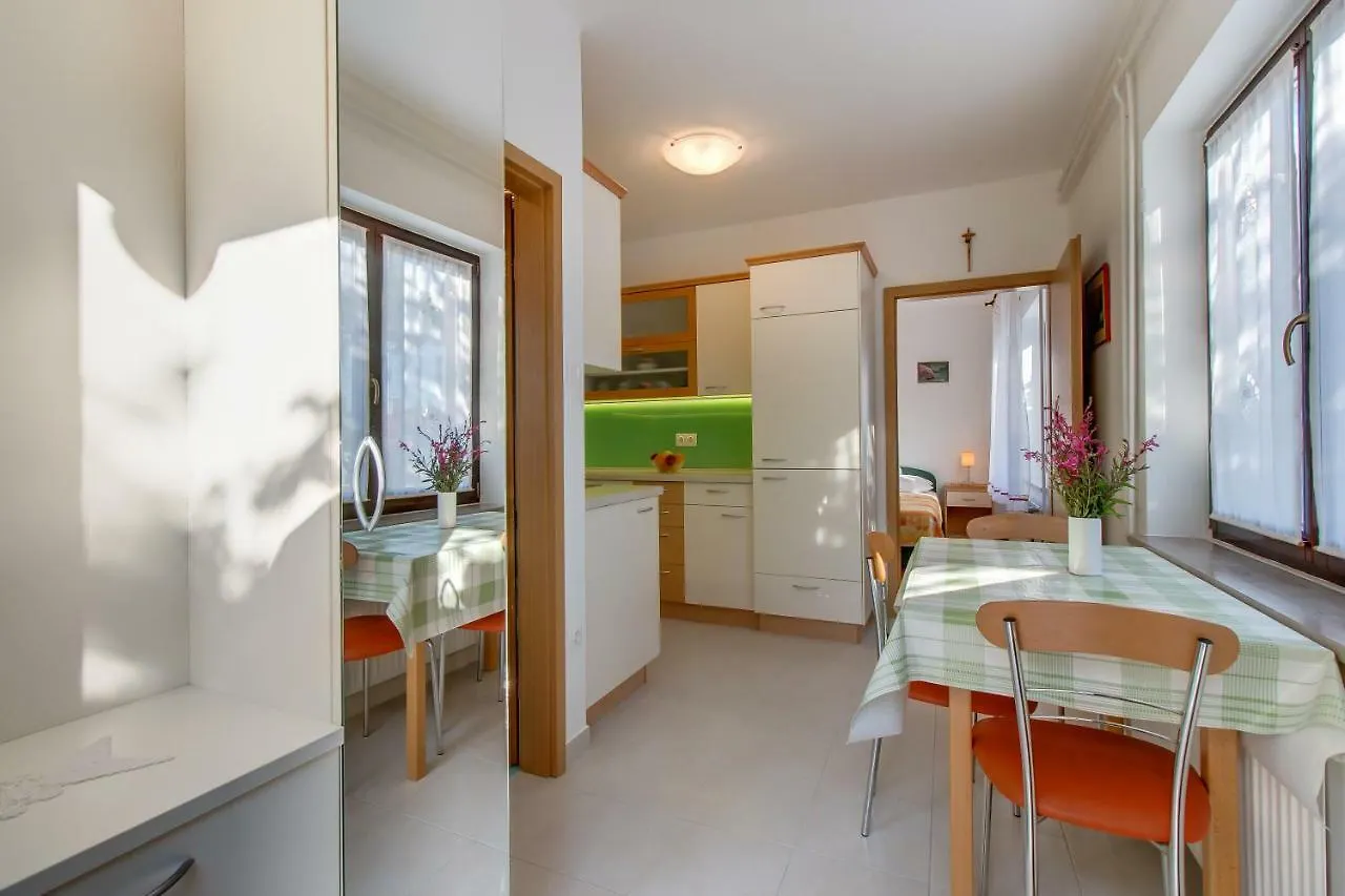 Apartment Simona Mali Losinj 0*,  Croatia